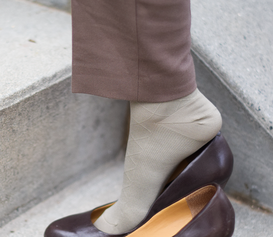 Classic Compression Women's Diamond Dress Socks 20-30 mmHg